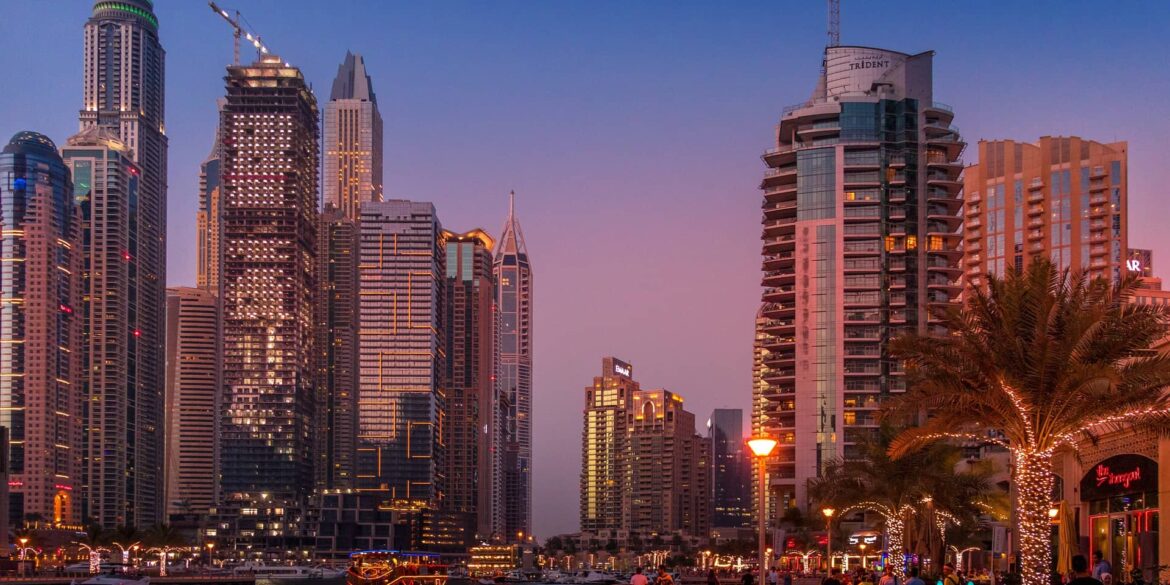 skyline dubai by night