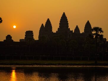 temple d'angkor au lever du soleil