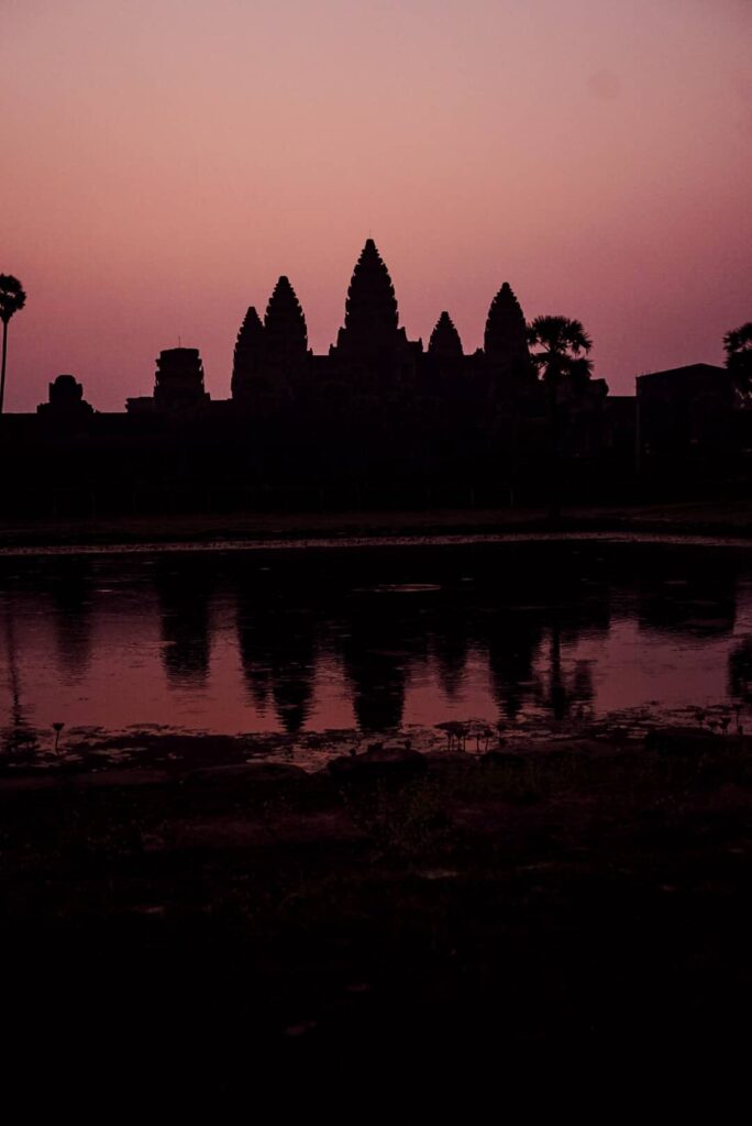 temple d'angkor au lever du soleil