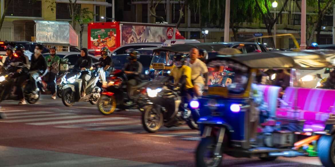 getting around thailand