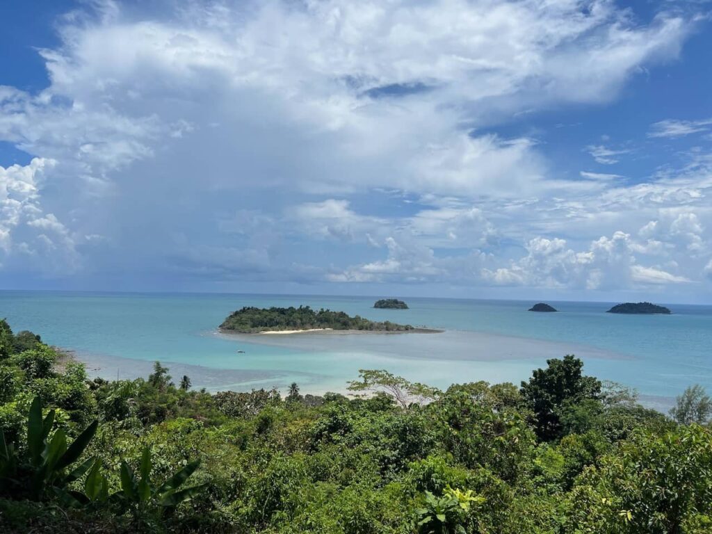 islands close to bangkok