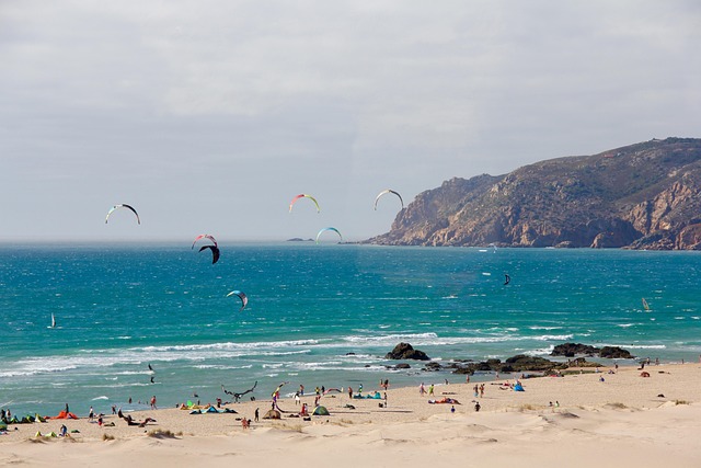 plage de cascais au portugal