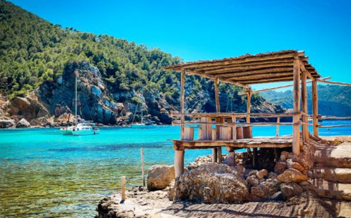 plage de benirras à ibiza