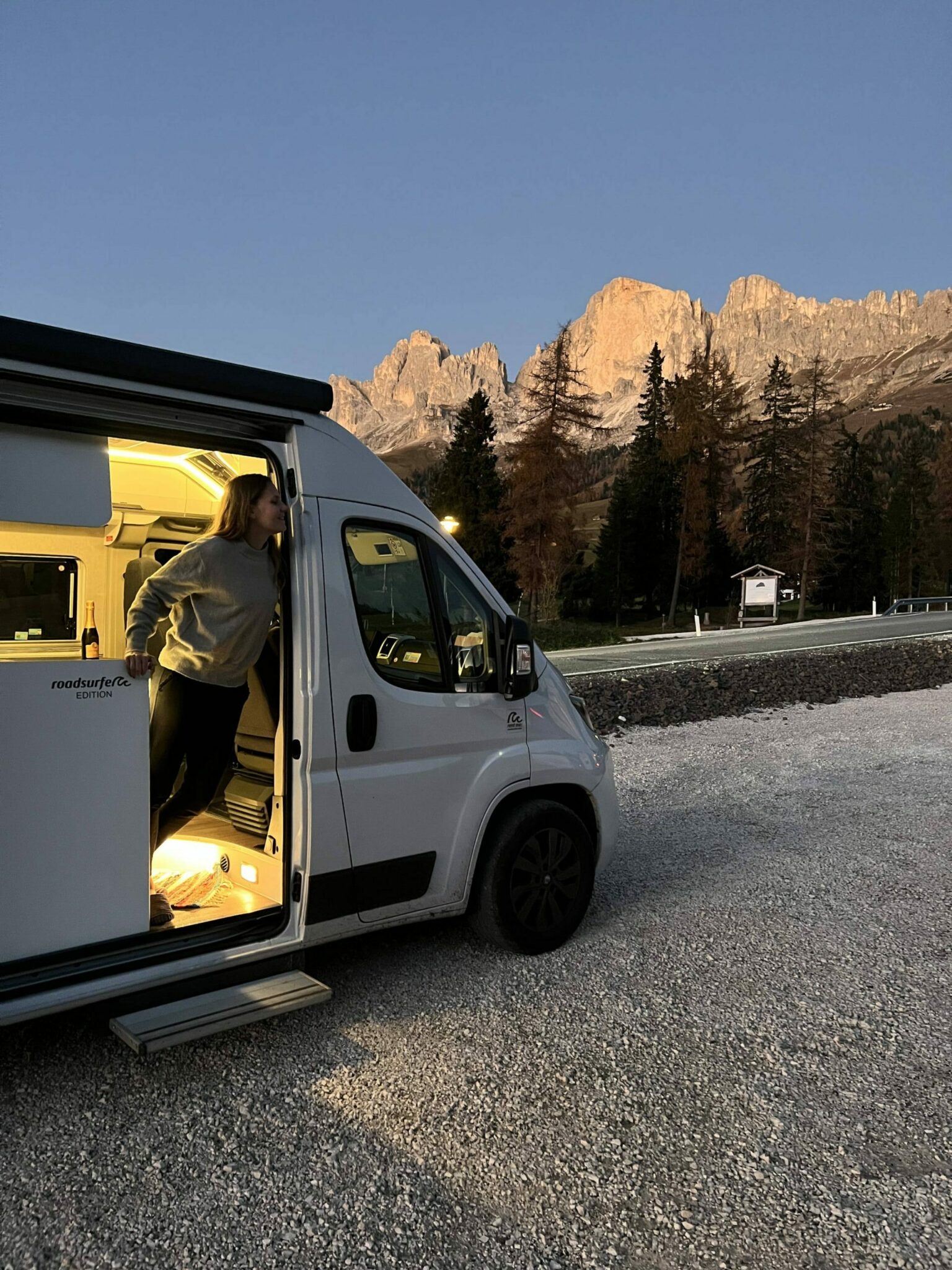 spot vanlife dolomites