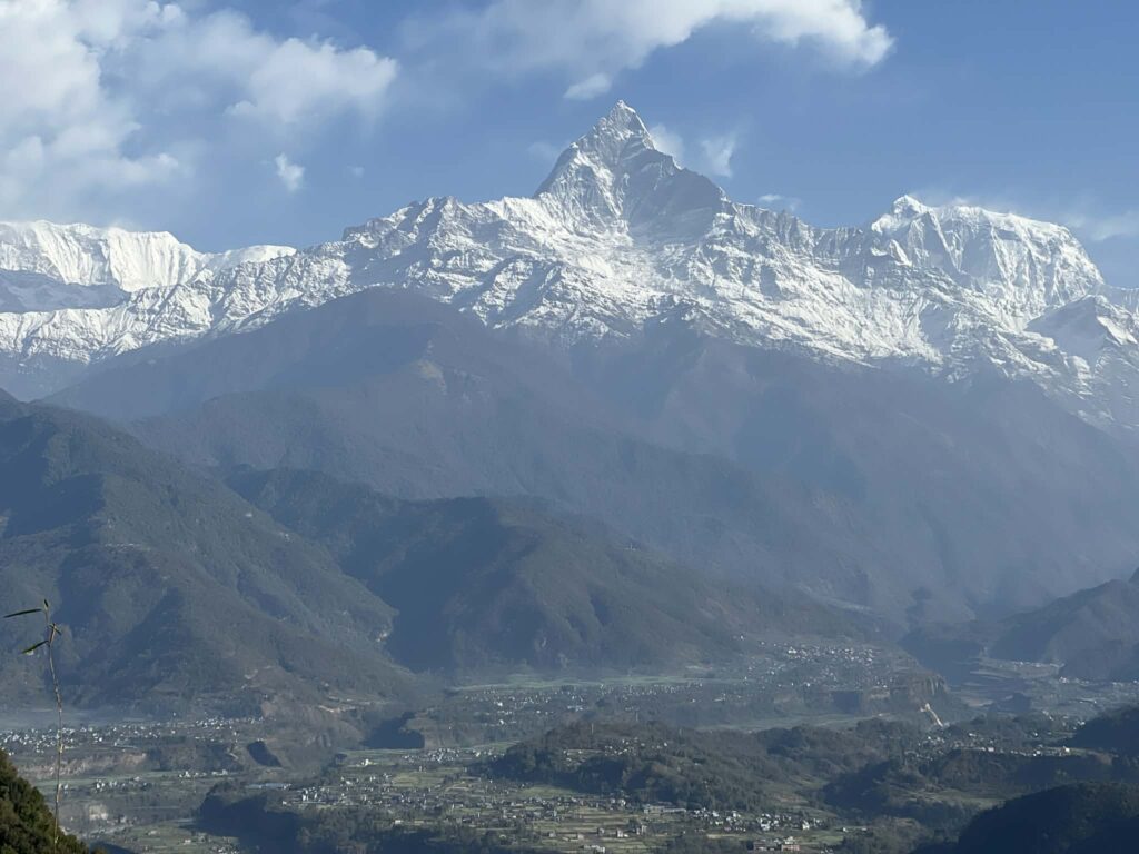 vue sommet annapurna depuis pokhara
