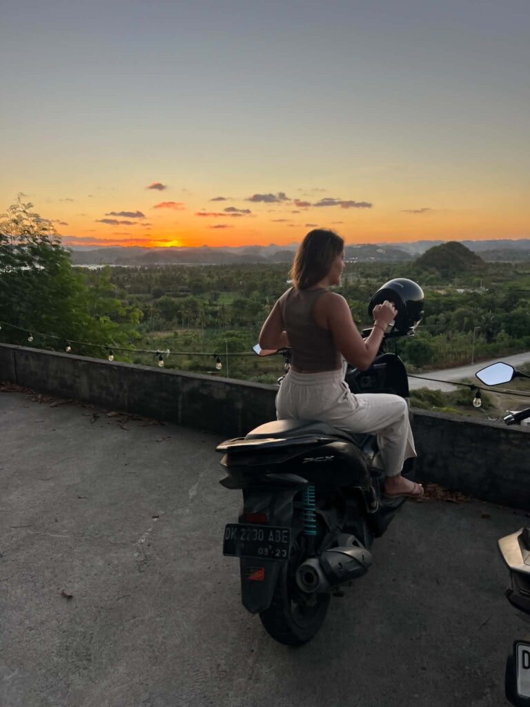 road trip scooter lombok